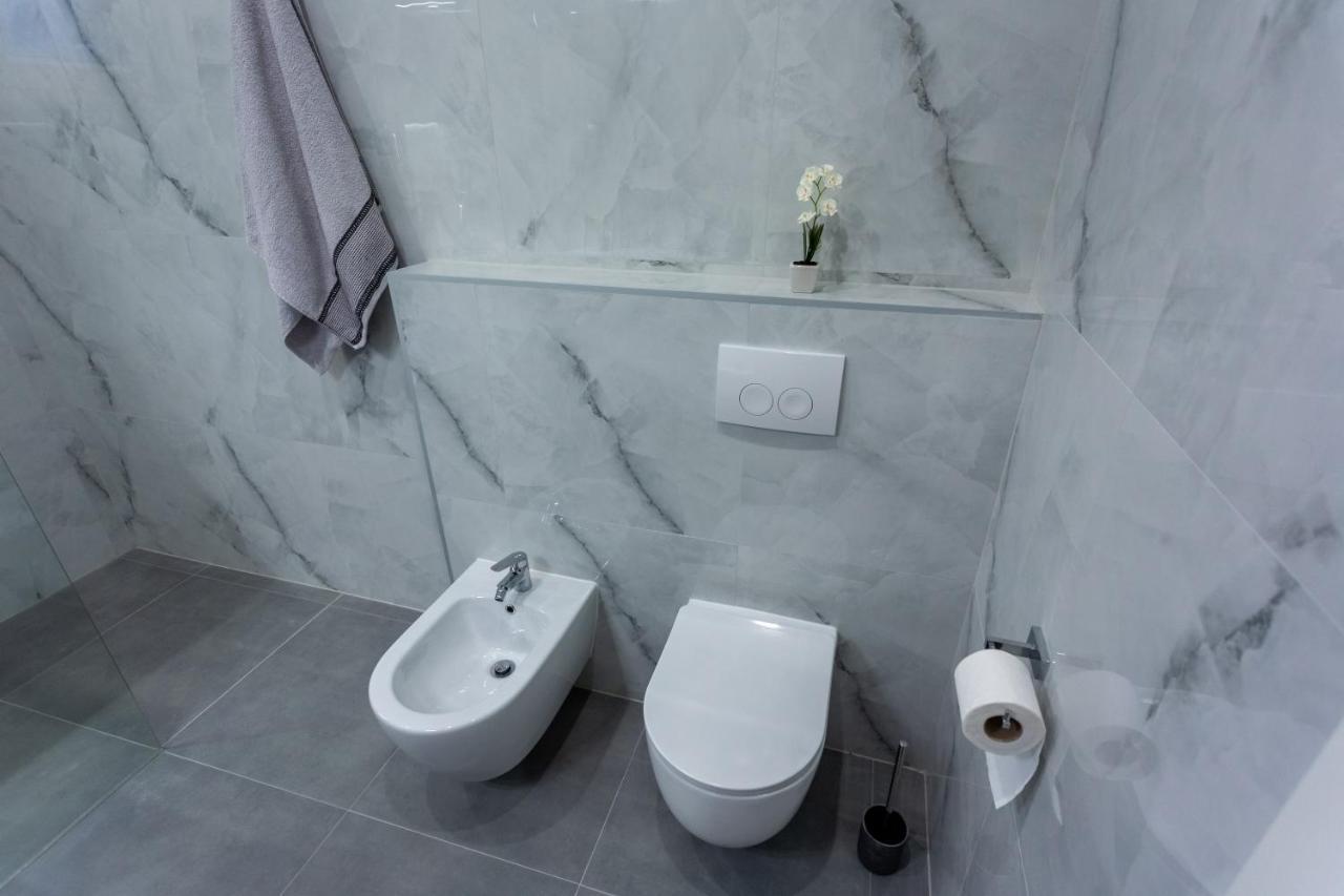 Secluded House - Guaranteed Privacy - Heated Pool Villa Klis Luaran gambar